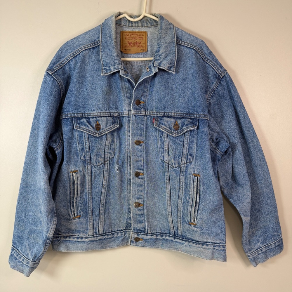 Levi Strauss Vintage Denim Trucker Jacket Large Streetwear Made in USA Classic
